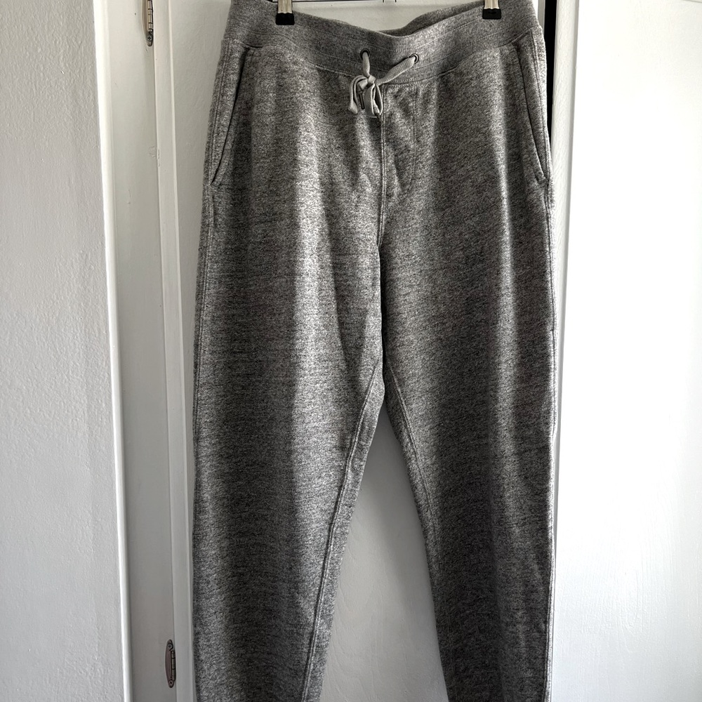 Uniqlo, gray sweatpants, size medium